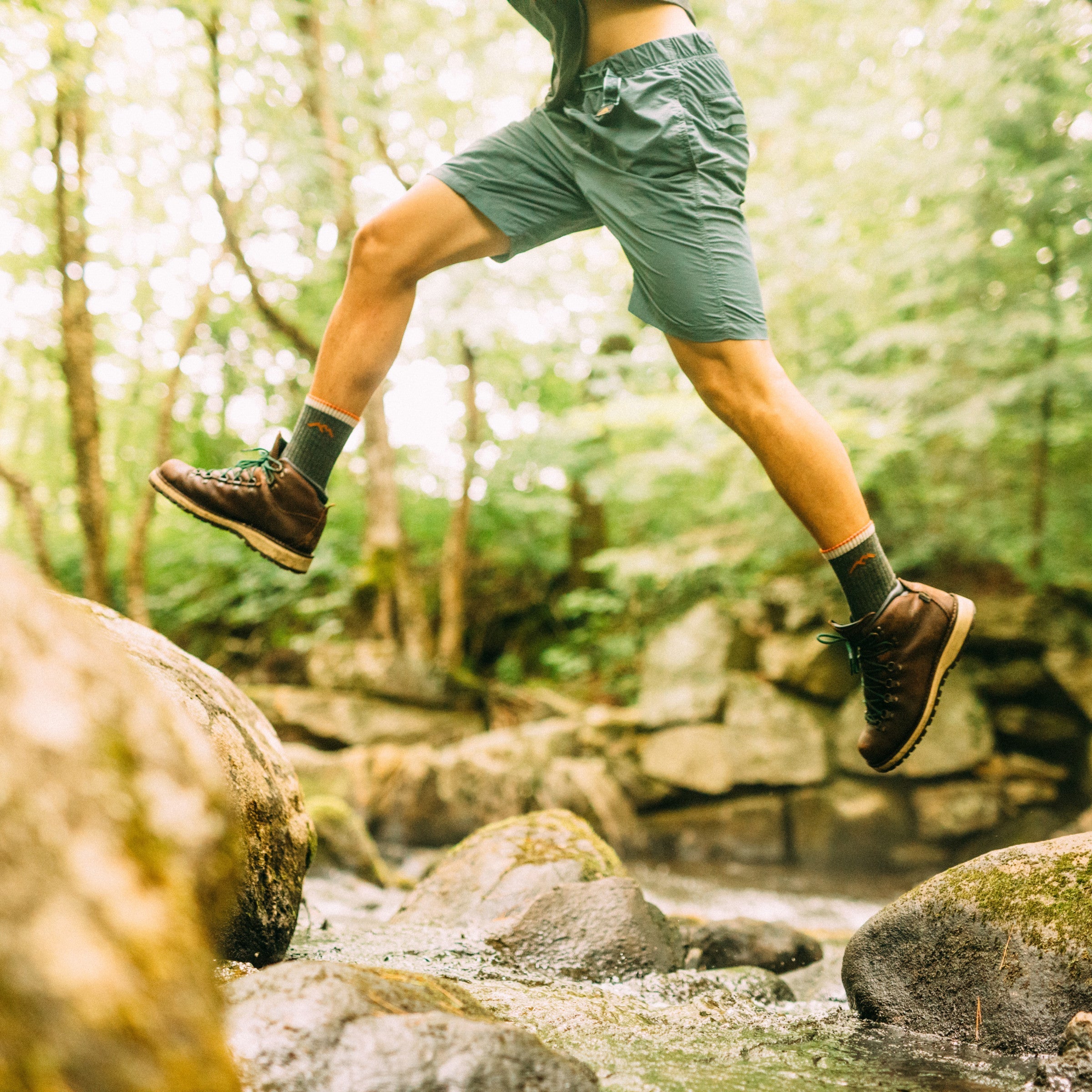 Darn Tough Hiker Micro Crew туристичні шкарпетки з амортизацією, Walnut