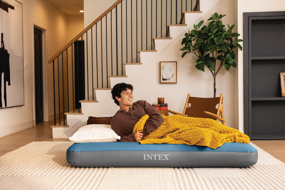 Intex Prestige Downy Queen надувне ліжко з електричною помпою