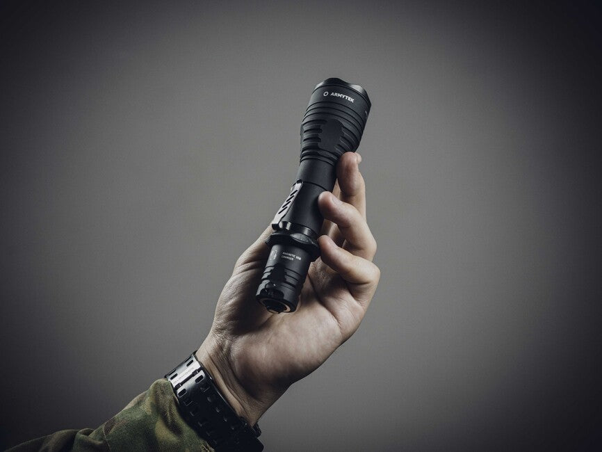 ArmyTek Viking Pro кишеньковий ліхтар White LED живлення від акумулятора 2050 лм, 136 г