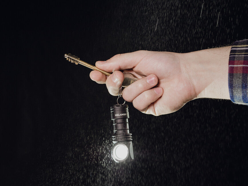 ArmyTek Wizard C1 Pro LED налобний ліхтар з магнітним утримувачем та живленням від акумулятора Magnet White, 1000 лм, 1440 год, 55 г