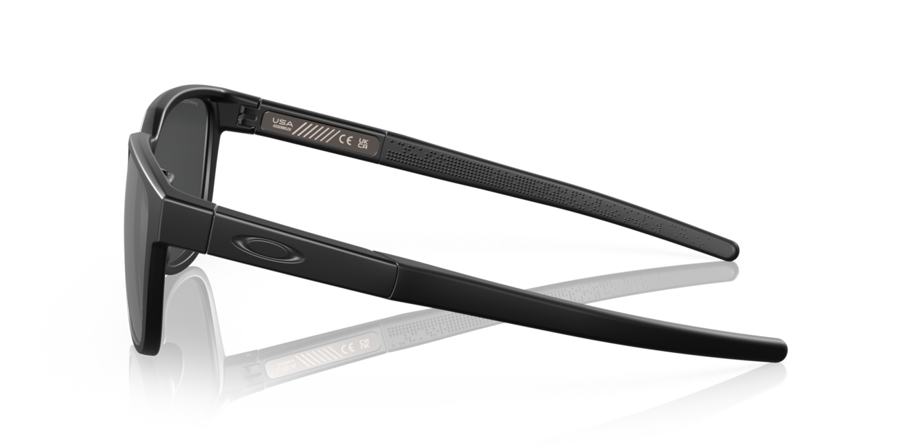 Oakley ACTUATOR сонячні окуляри з оправою matte black та лінзами Prizm Polar, 57