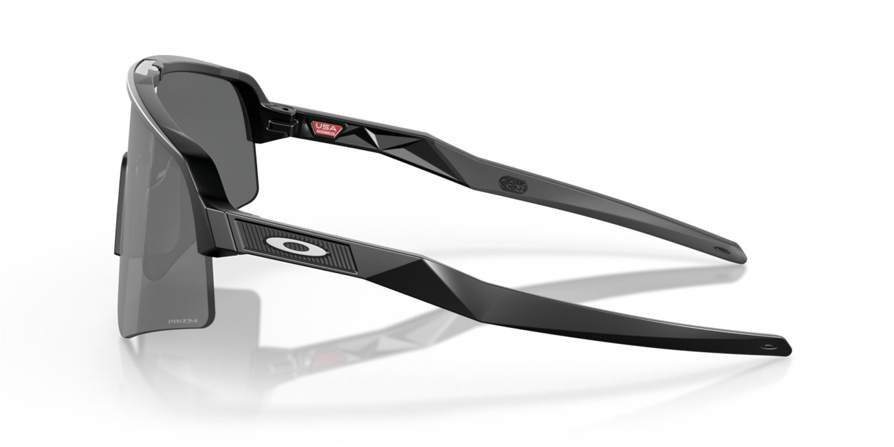 Oakley SUTRO LITE SWEEP сонячні окуляри з оправою matte black і лінзами Prizm