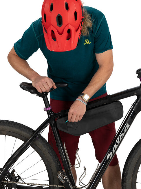 Osprey Escapist Frame Bag чорна кишеня на раму велосипеда, small