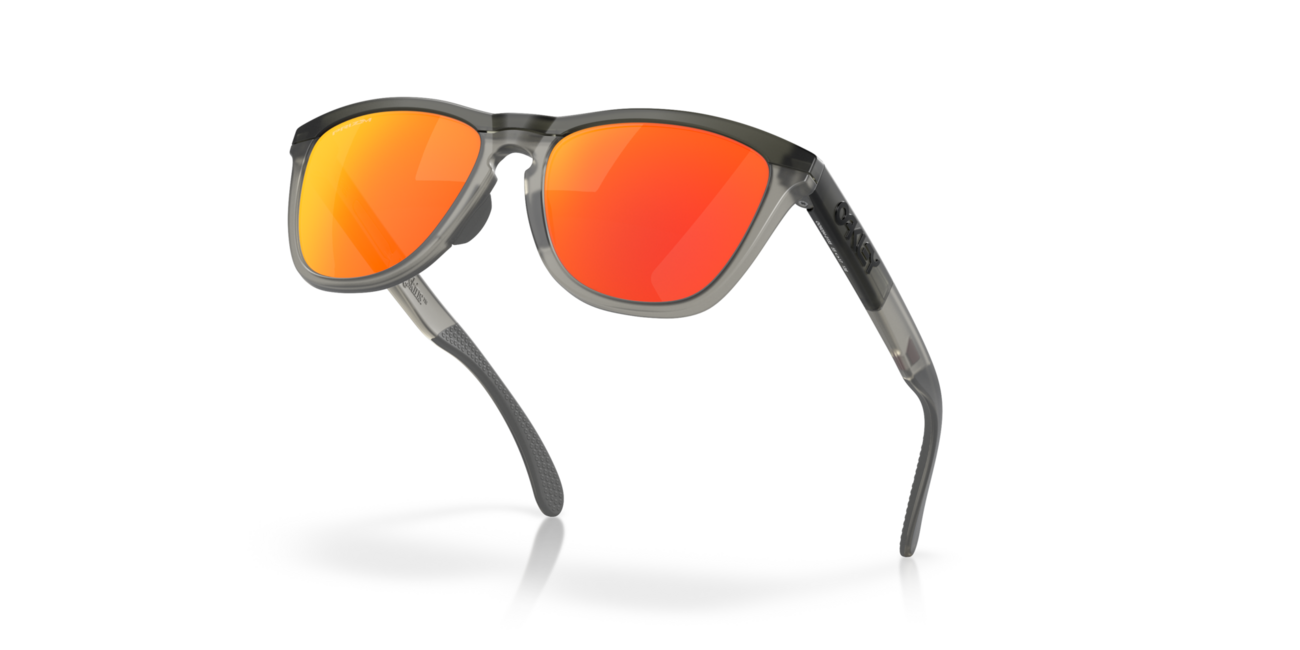 Oakley FROGSKINS RANGE сонячні окуляри з оправою матова сіра/темно-сірий та зі скельцами Prizm Ruby 55