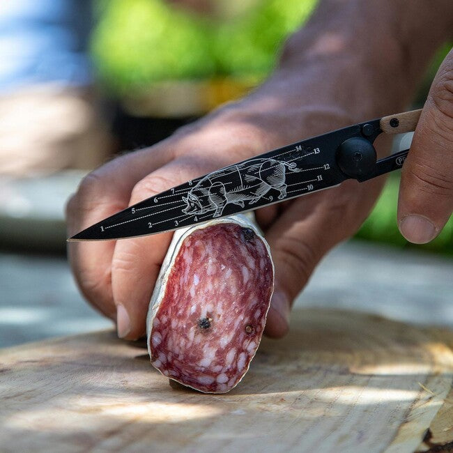 Deejo Prime cuts складний ніж, чорна татуювання, оливкова деревина