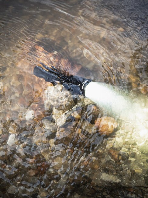 ArmyTek Dobermann Pro кишеньковий LED ліхтар, білий, акумуляторне живлення, 1400 лм, 114 г