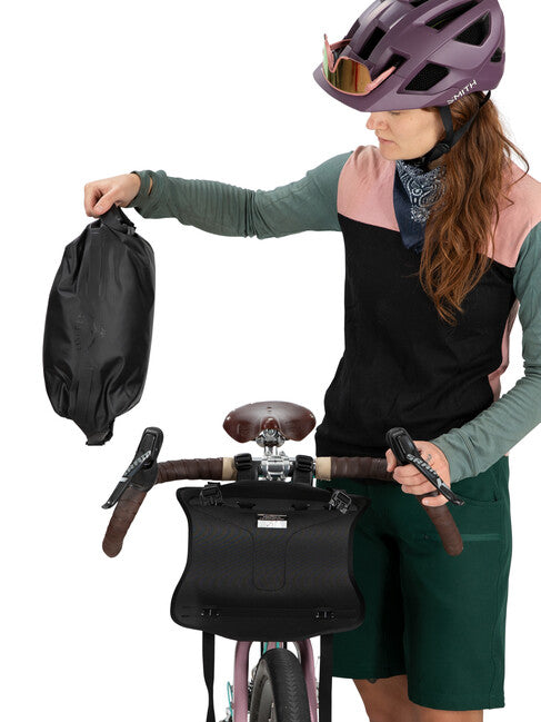 OSPREY Escapist handlebar bag велосипедна кобура на кермо, велика, чорна