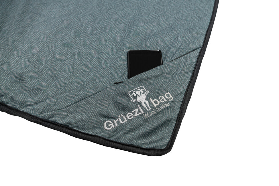 Grüezi-Bag Wellhealth Grüezi вовняний плед темно-синий deluxe