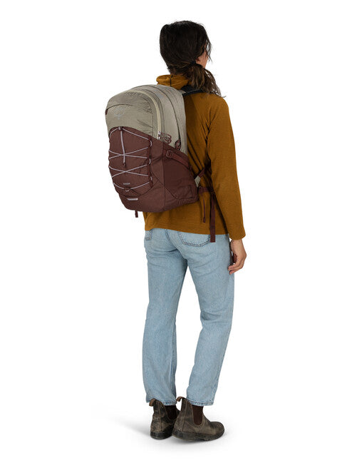OSPREY Quasar 28 міський рюкзак, sawdust загарний/raisin червоний