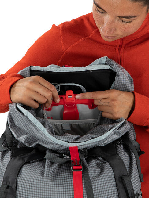 OSPREY Ariel Pro 75 туристичний рюкзак, срібний lining
