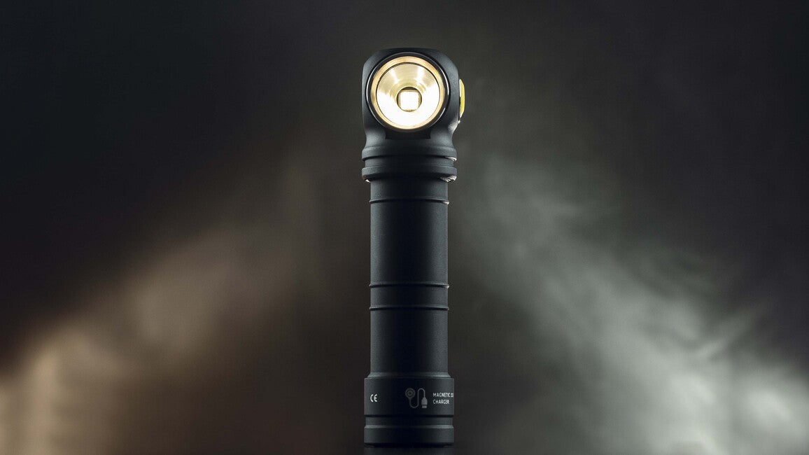 ArmyTek Wizard C2 Pro Max LR кишеньковий ліхтар LED з кліпом на ремень, з сумкою, живлення від акумулятора, 4150 lm, білий
