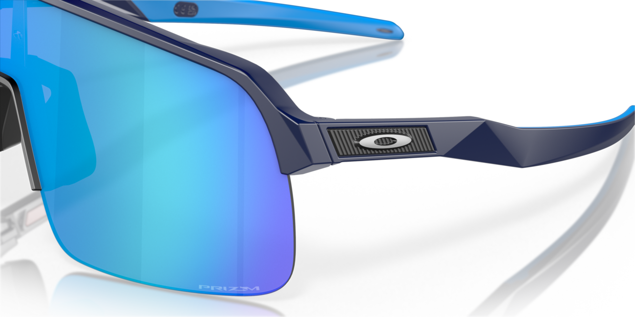 Oakley SUTRO LITE сонячні окуляри з оправою Matte Navy та лінзами Prizm Sapphire