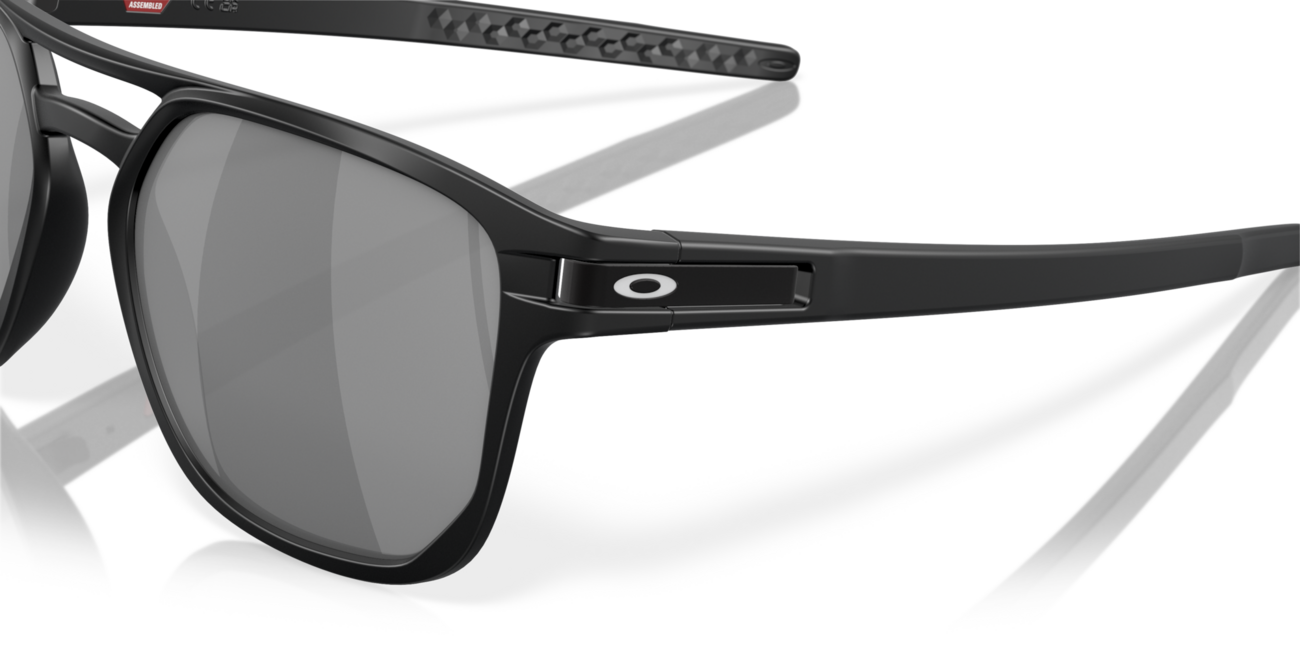 Oakley LATCH BETA сонячні окуляри з оправою Matte Black і лінзами Prizm Polarized, 54
