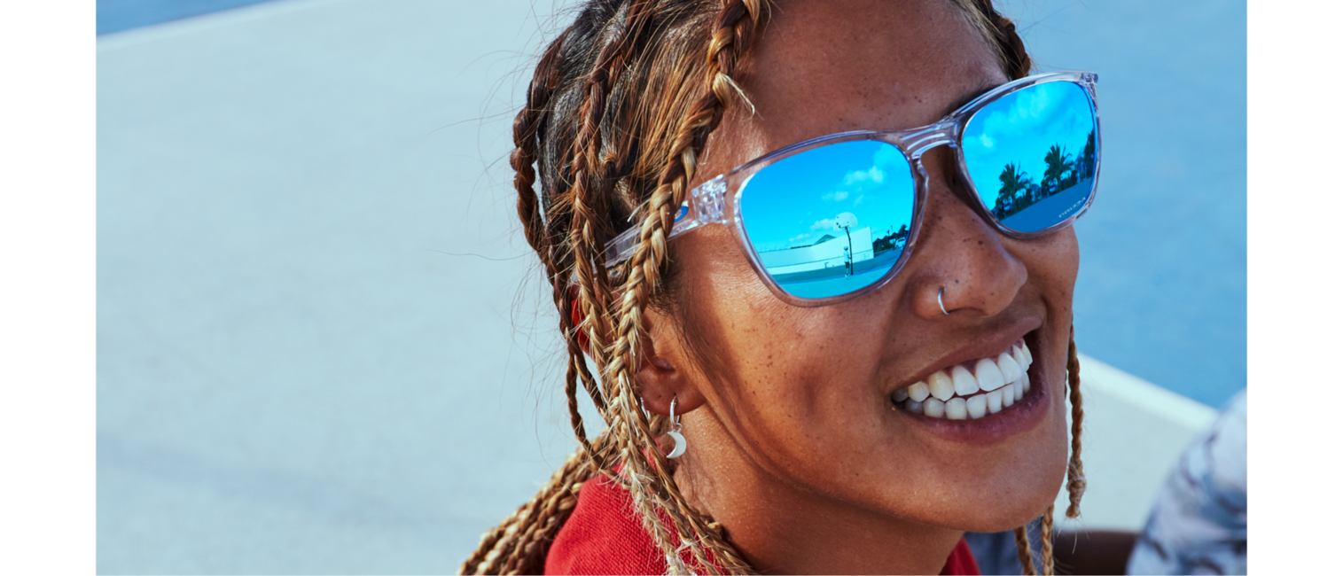 Oakley MANORBURN сонячні окуляри з оправою Polished Clear та зі скельцями Prizm Sapphire 56