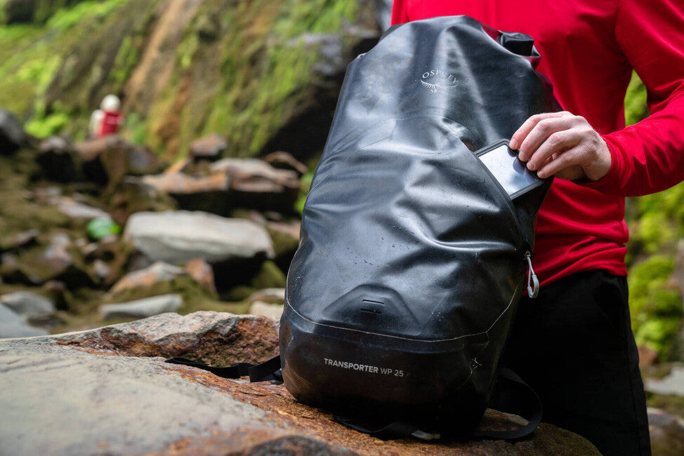 OSPREY Transporter Roll Top Waterproof міський рюкзак 25, чорний