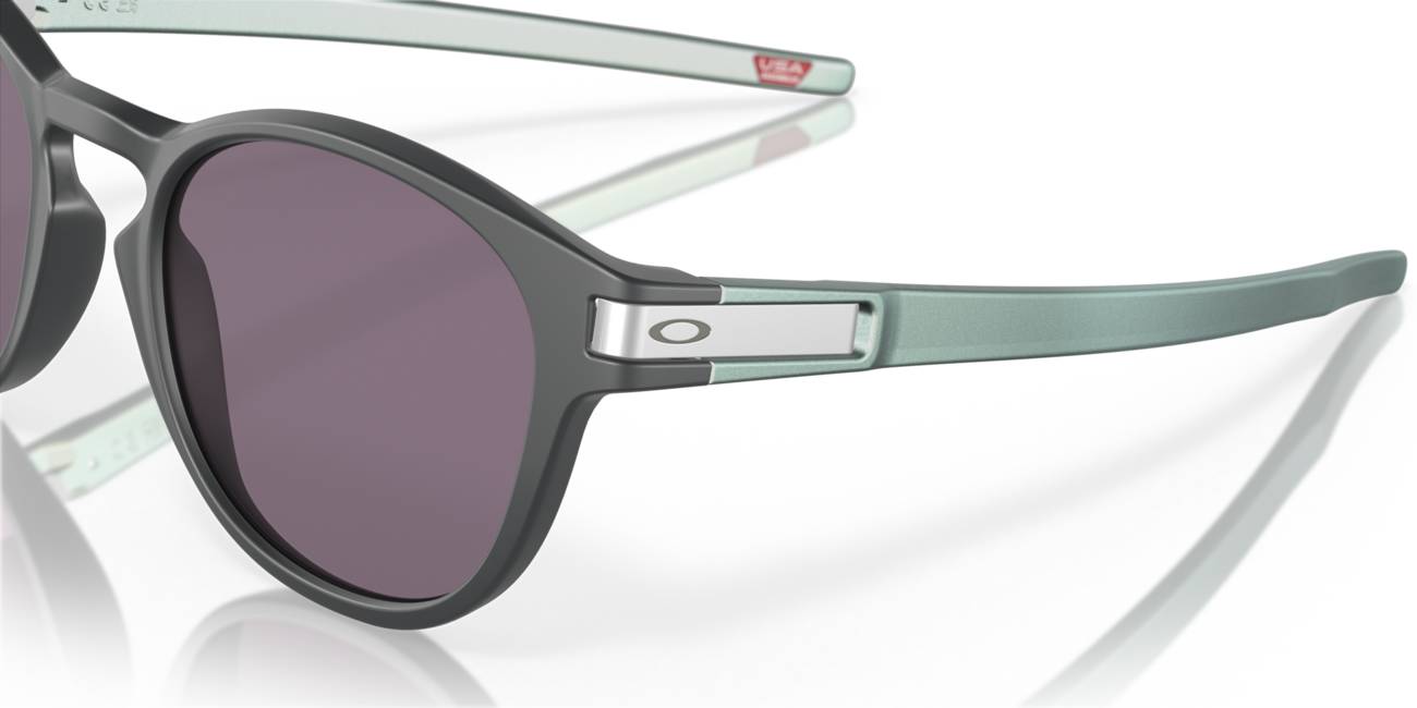 Oakley LATCH сонцезахисні окуляри з оправою Matte Carbon та лінзами Prizm Grey, 53