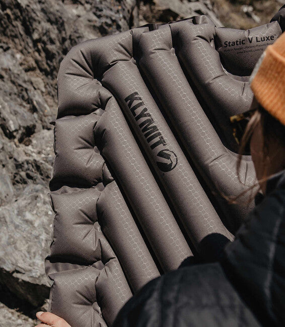 Klymit Static V Luxe надувний килимок XL, каменисто-сірий