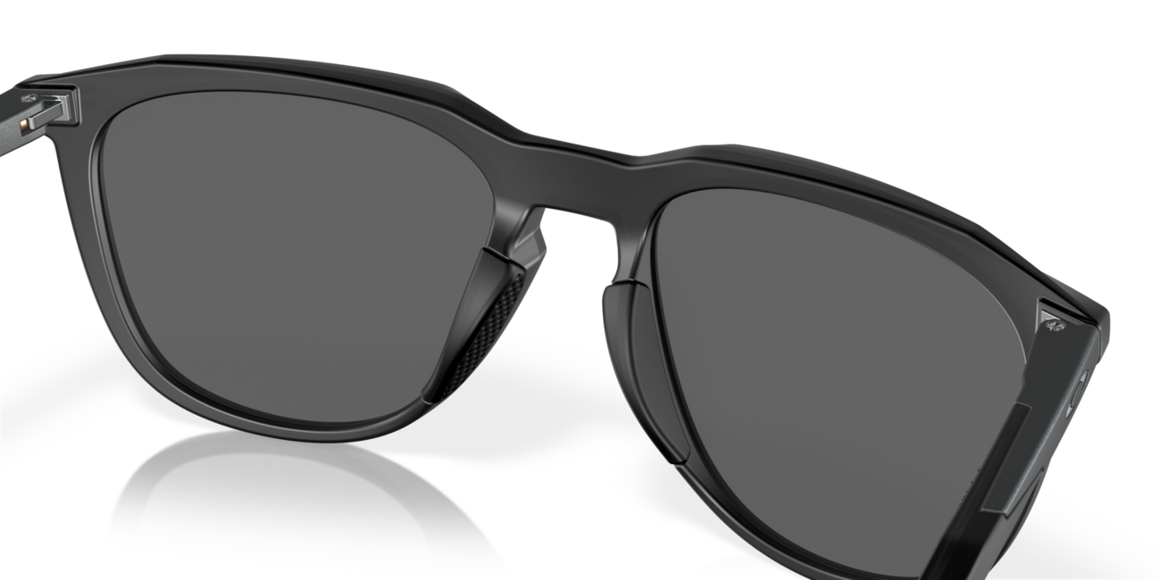 Oakley THURSO сонцезахисні окуляри з оправою Matte Black Ink і лінзами Prizm, 54