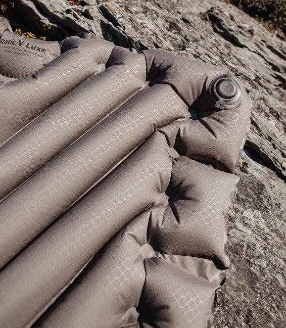 Klymit Static V Luxe надувний килимок XL, каменисто-сірий