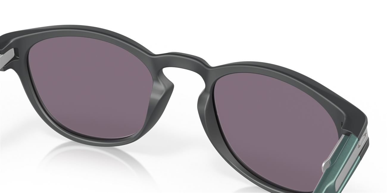 Oakley LATCH сонцезахисні окуляри з оправою Matte Carbon та лінзами Prizm Grey, 53