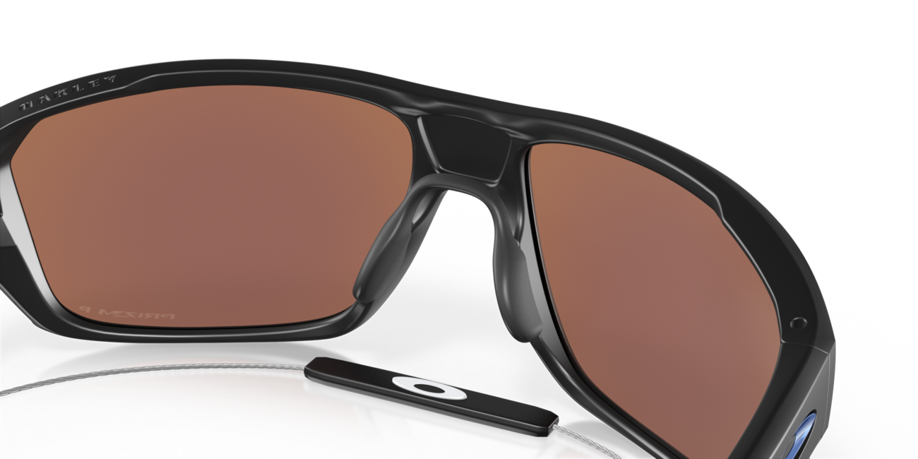 Oakley SPLIT SHOT сонцезахисні окуляри з оправою matte black та лінзами Prizm Deep Water Polar 64