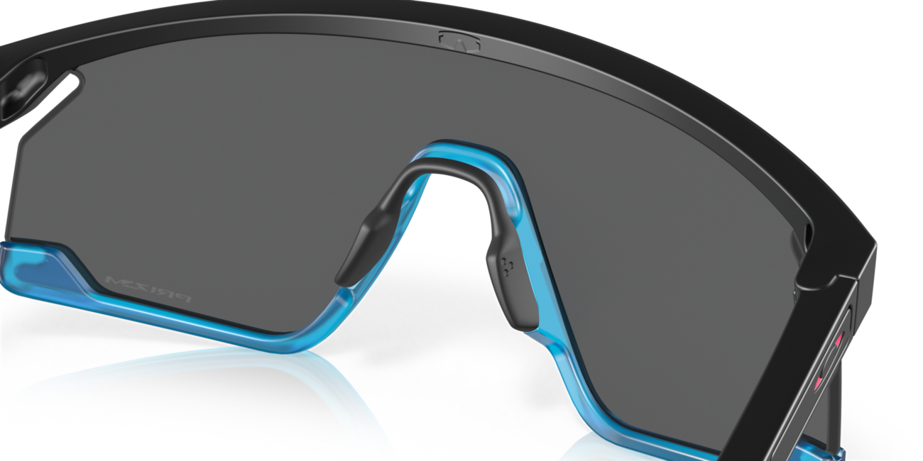 Oakley BXTR сонячні окуляри з оправою matte black та лінзами Prizm, 39