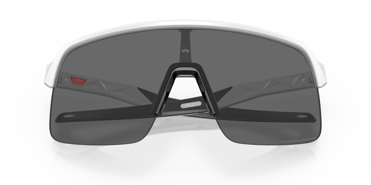 Oakley SUTRO LITE фотохромні окуляри з матовою білою оправою та прозорими фотохромними лінзами