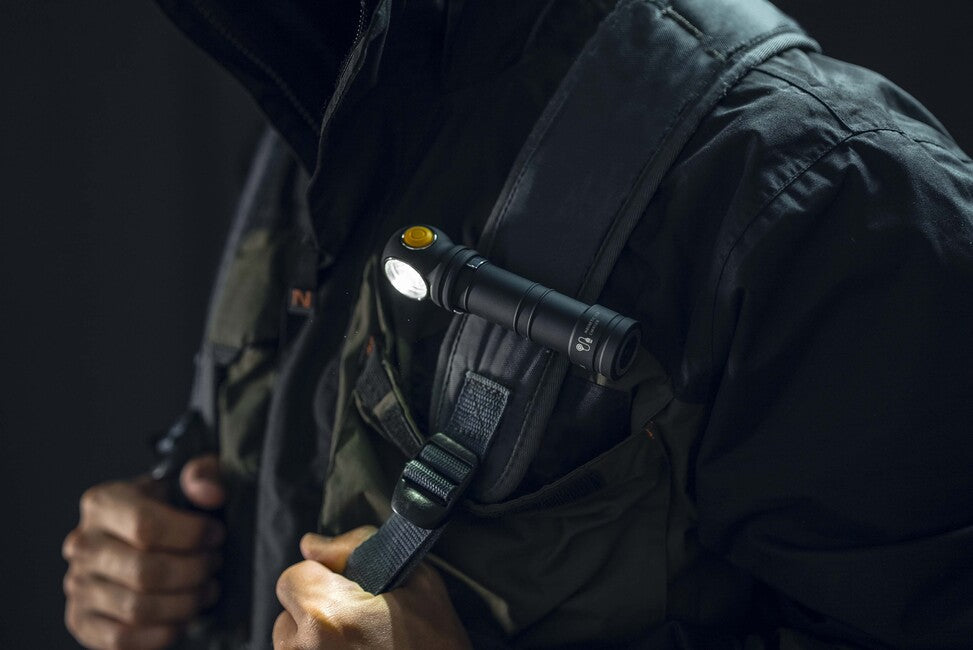 ArmyTek Wizard C2 Pro Max LR кишеньковий ліхтар LED з кліпом на ремень, з сумкою, живлення від акумулятора, 4150 lm, білий