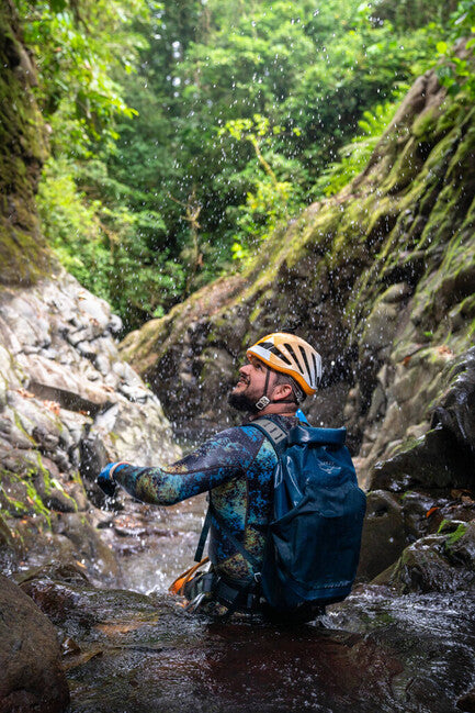 OSPREY Transporter Roll Top Waterproof міський рюкзак 30, night jungle синій