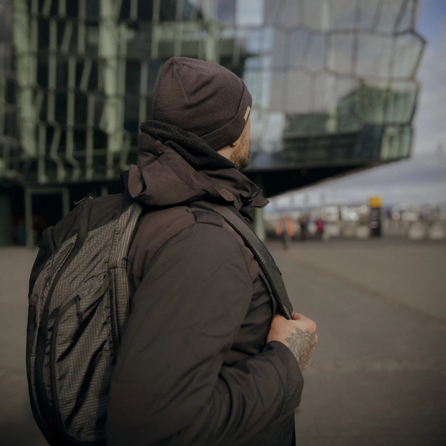 Helikon-Tex COVERT M-65 bunda JACKET, čierna – v použití 2