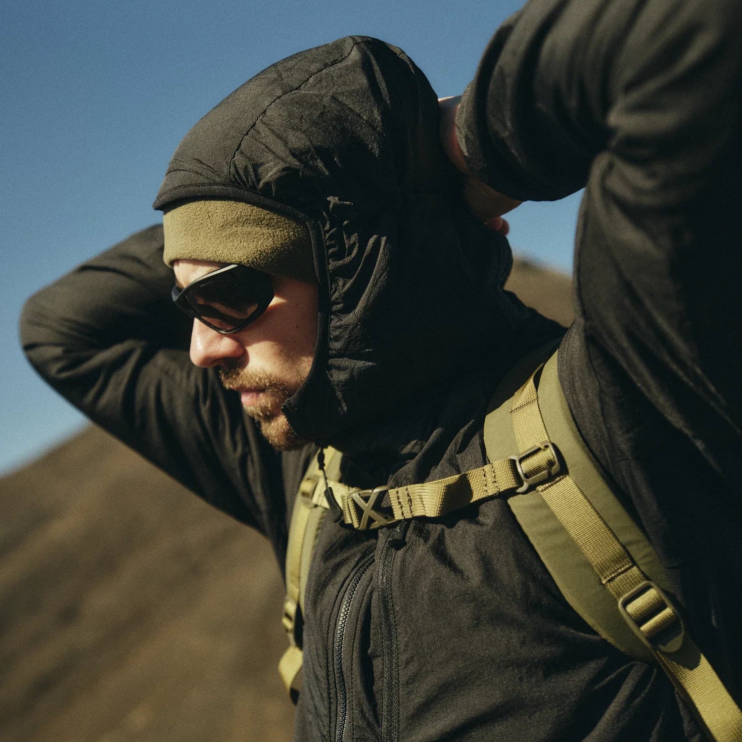 Helikon-Tex WOLFHOUND bunda s kapucňou Climashield Apex, PenCott WildWood™ – v použití 2