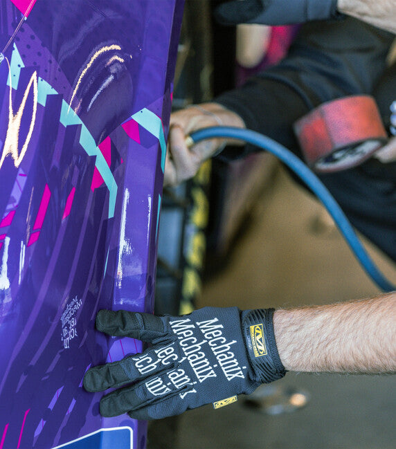 Mechanix Original тактичні рукавиці, чорні з білим написом