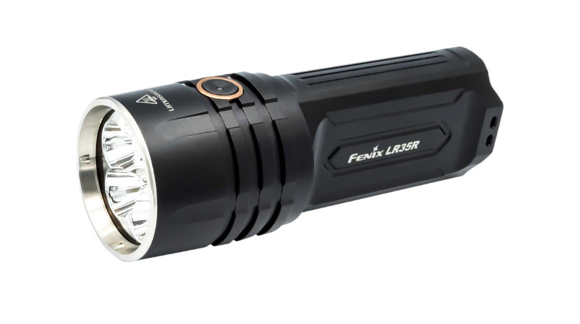 Fenix LR35R заряджений ліхтар