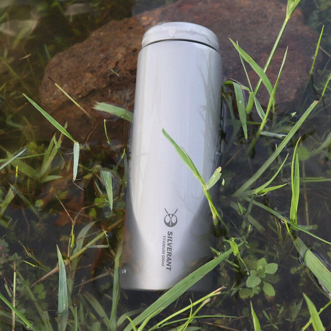 Silverant титанова пляшка з плоскою кришкою, 600 ml
