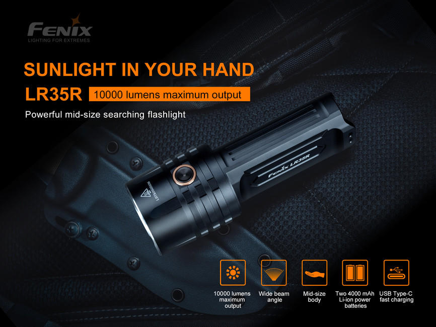 Fenix LR35R заряджений ліхтар
