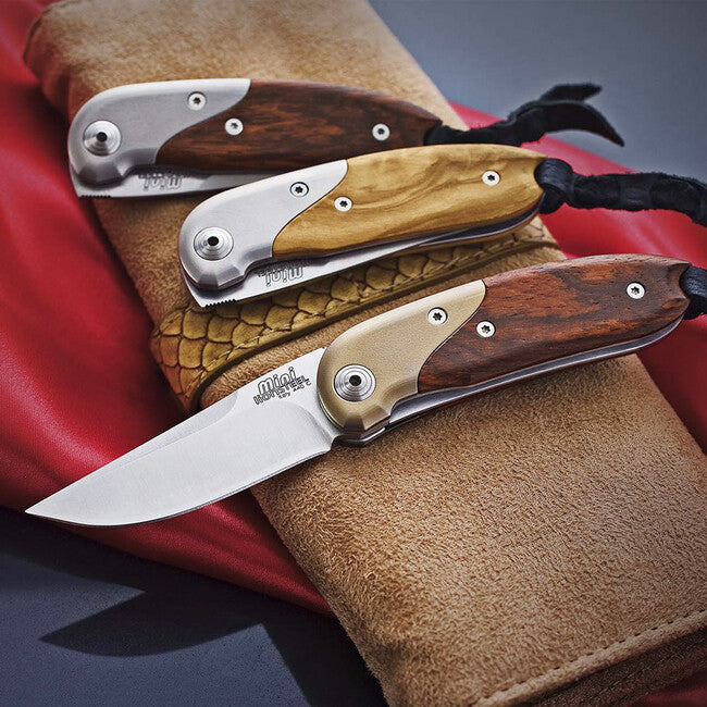 Lionsteel 8200 UL кишеньковий ніж з лезом зі сталі D2