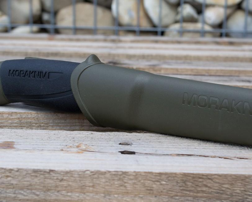 Mora of Sweden Companion HeavyDuty ніж MG, оливковий