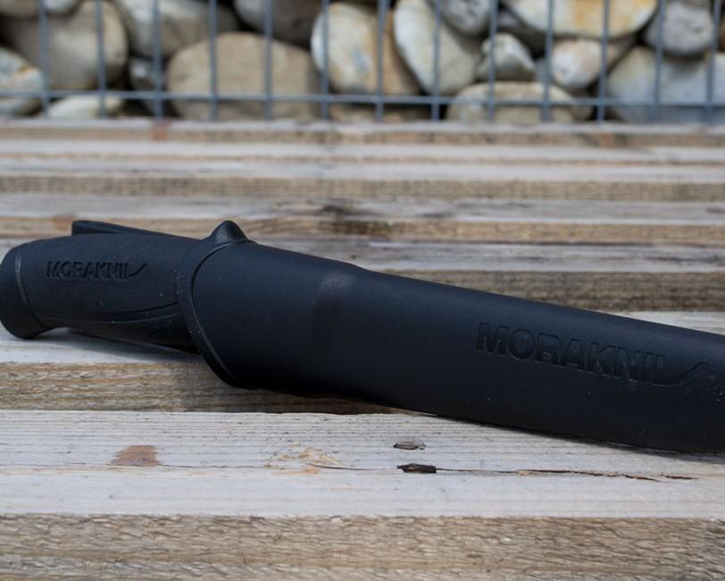 Mora of Sweden Companion ніж, чорний