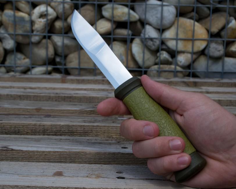Mora of Sweden Outdoor 2000 ніж, оливковий