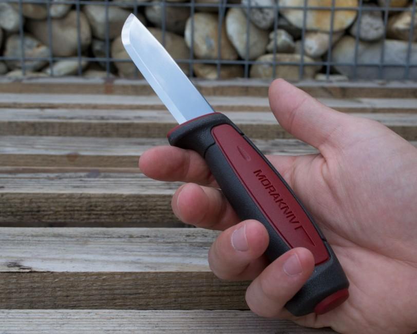 Mora of Sweden Pro C ніж carbon, червоний