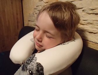 BasicNature Дитяча подушка на шию з мультфільмом